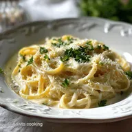 Alfredo Sauce in 15 Minutes | Hausgemachte Alfredo Sauce Rezept