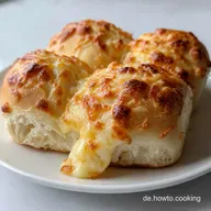 K&auml;sebr&ouml;tchen Rezept: Fluffige Br&ouml;tchen wie vom B&auml;cker
