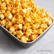 KaramellPopcorn wie vom Jahrmarkt S&uuml;&szlig;es Popcorn Rezept