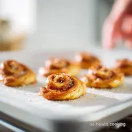 Schweineohren Rezept: Bl&auml;tterteig-Klassiker mit Schokolade