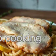 Knuspriges Kalbsschnitzel nach Wiener Art: So gelingt es dir perfekt!