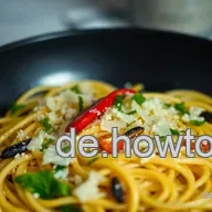 Fix Aglio e Olio + Chinakohl: Einfach, schnell & saulecker!